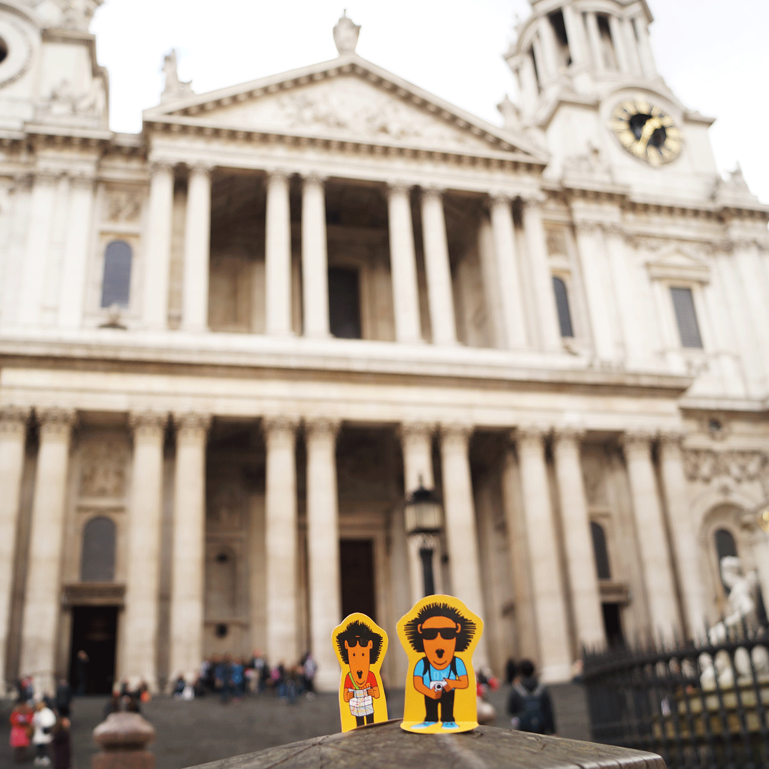 Foxetroo Cut-out Paper Model of St Pauls Cathedral London