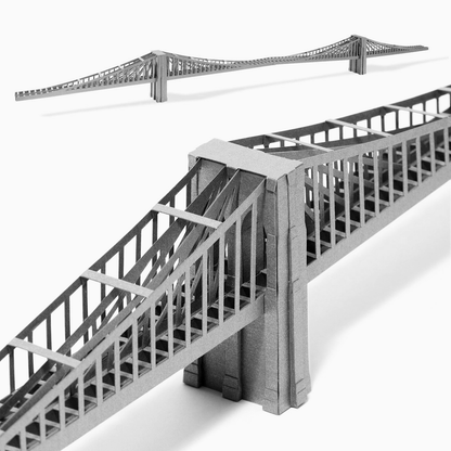 Brooklyn Bridge Paper Model by PaperLandmarks Silver Detail 